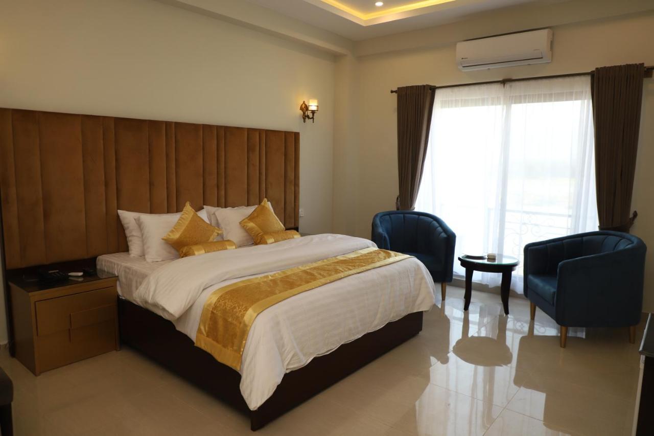 Swat Palace Hotel By Northin Mam Derai 外观 照片