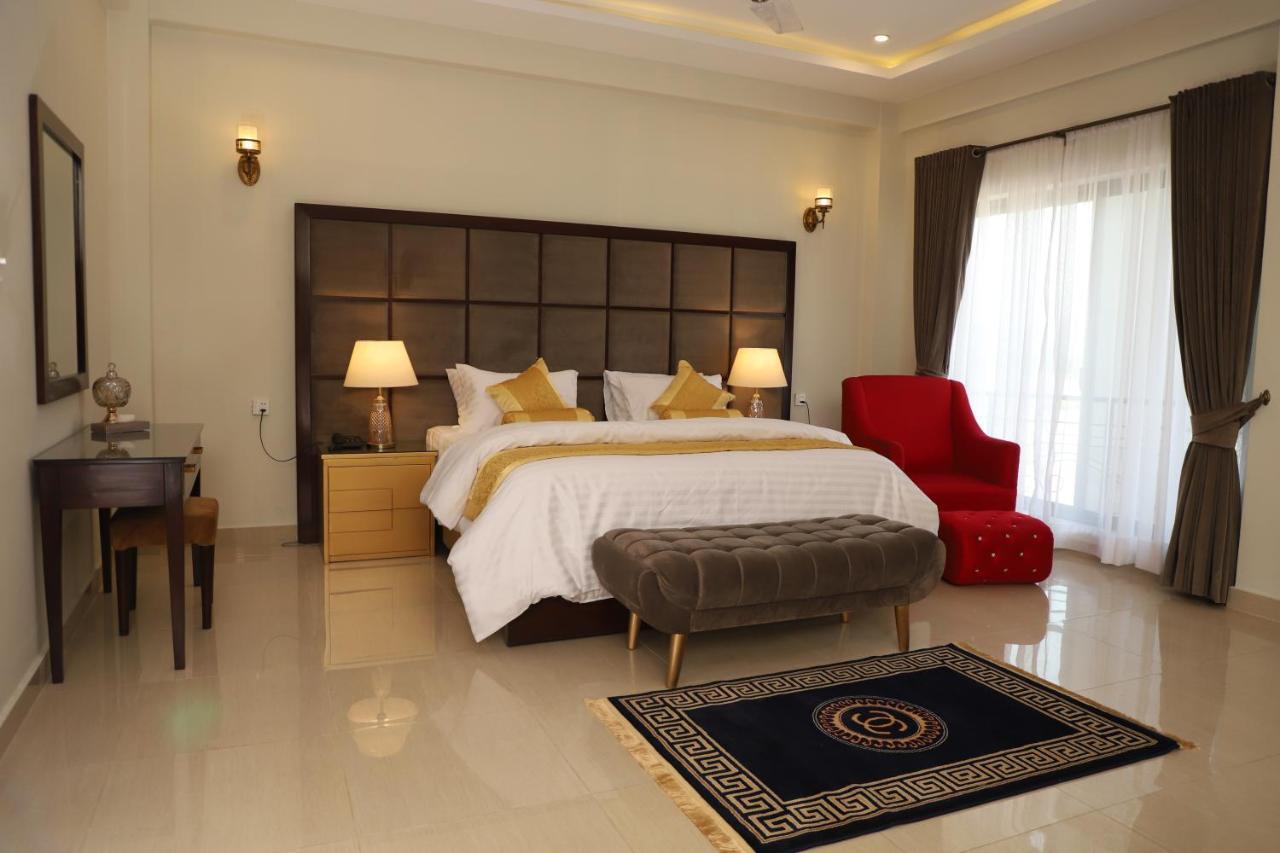 Swat Palace Hotel By Northin Mam Derai 外观 照片